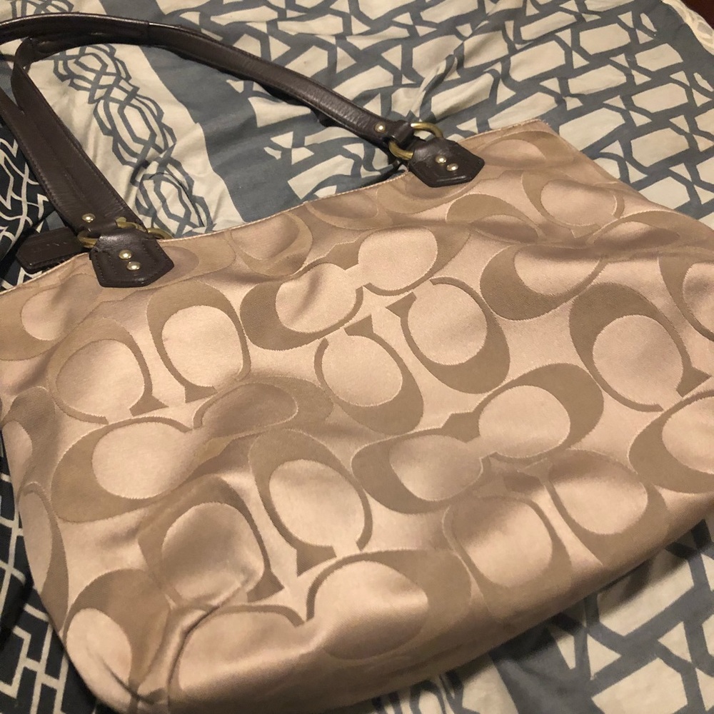 Authentic Coach Purse ๐๐ - Picture 4 of 4